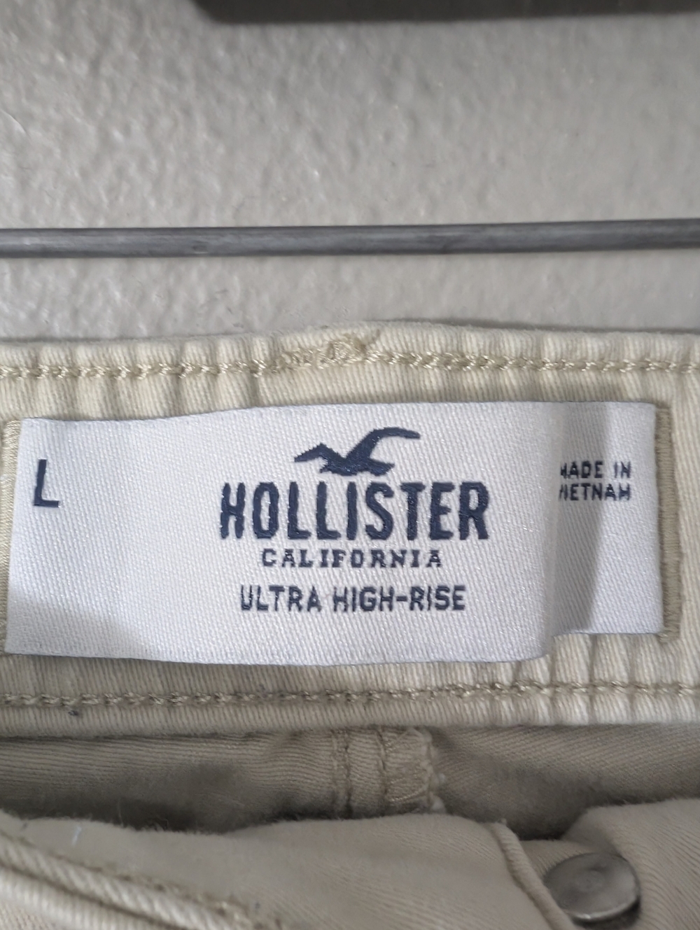 Hollister Ultra High Rise Cargo Pants | Women’s Size Large | Y2K Utility Pants - Picture 2 of 3